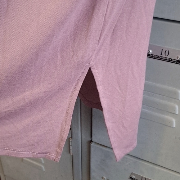 Cute mauve pullover top by a.gain - Picture 3 of 6